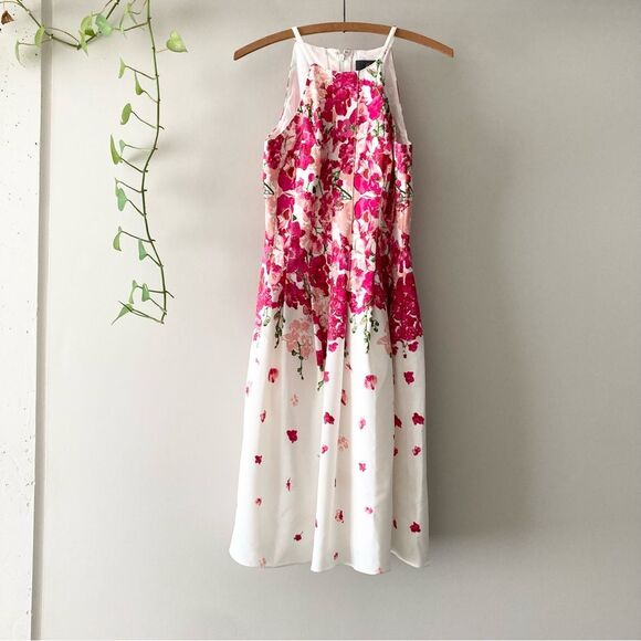 Adrianna Papell Dresses & Skirts - Adrianna Papell White Pink Floral A Line Stretch Dress 4‎ Small